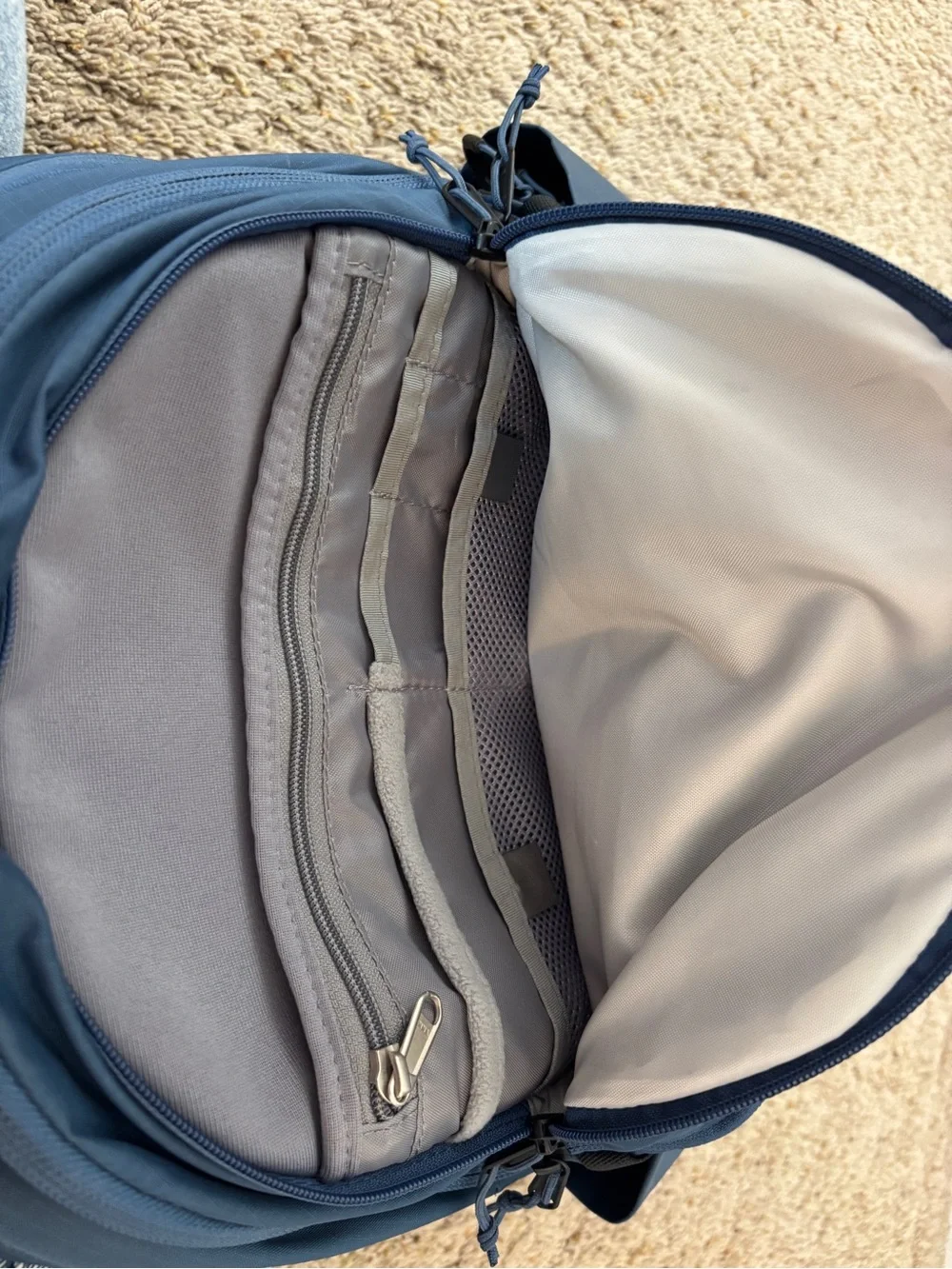 North Face Surge 31L Hiking Backpack - Rare Blue Color!